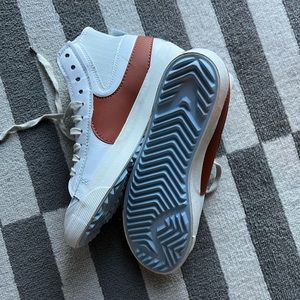 Nike Blazer Mid 77 Jumbo